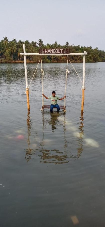 Hangout Kalyanpur Екстер'єр фото