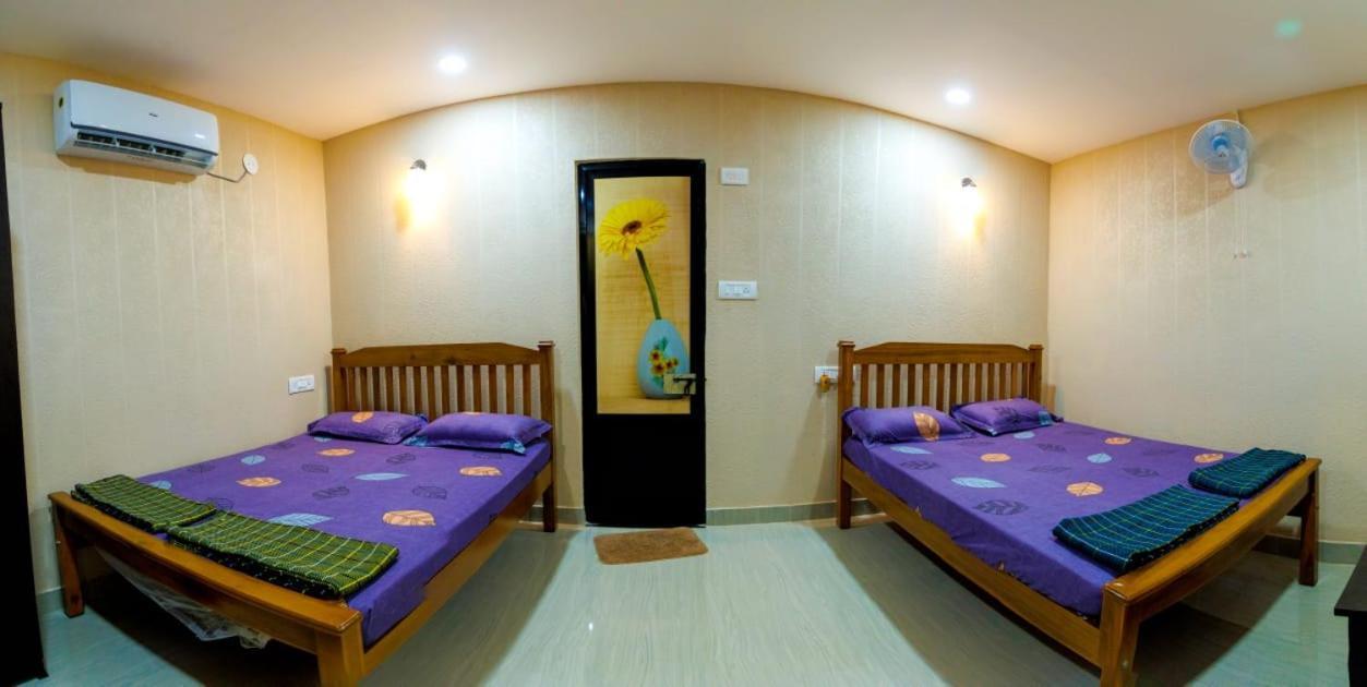 Hangout Kalyanpur Екстер'єр фото