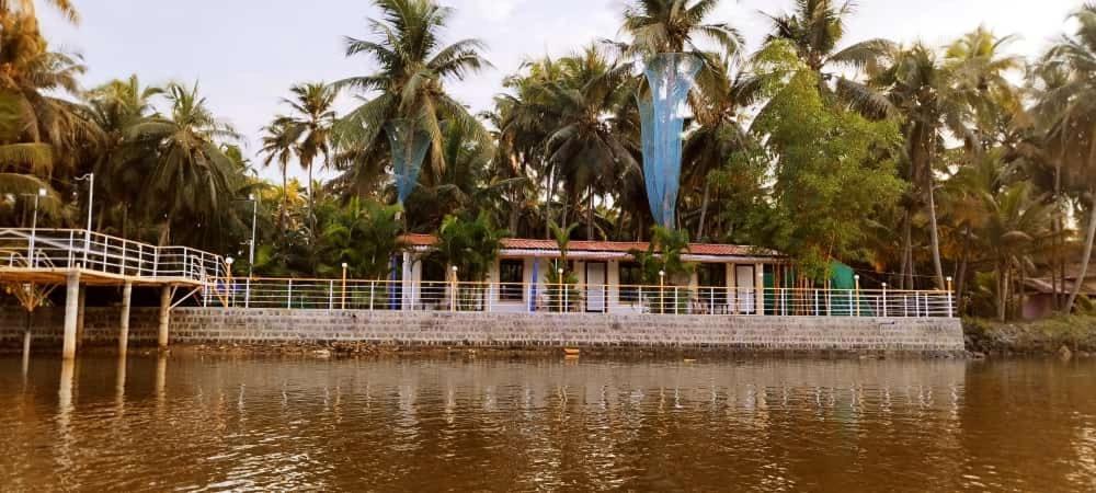 Hangout Kalyanpur Екстер'єр фото